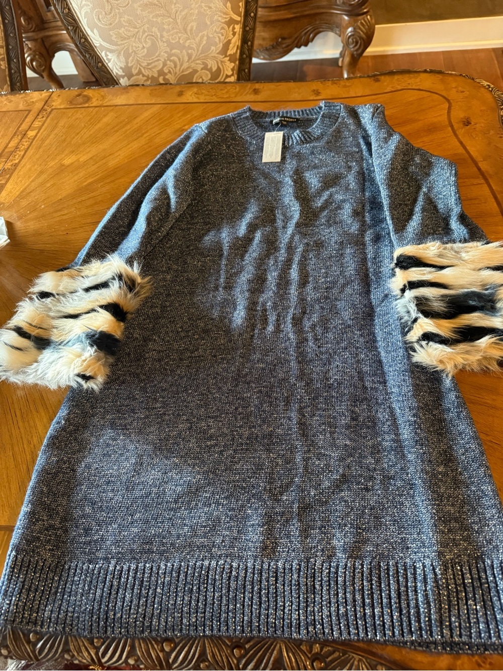 Boston Proper Blue Knit Sweater with Faux Fur Trim in Cream and Black in Medium